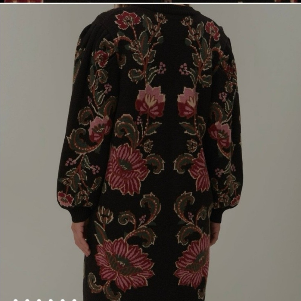 Floral Embroidered Black Cardigan - Picture 5 of 10